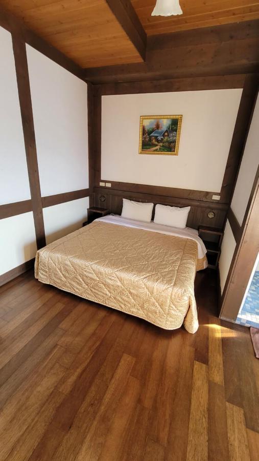 Maple Leave Holiday Villa Renai Exterior foto